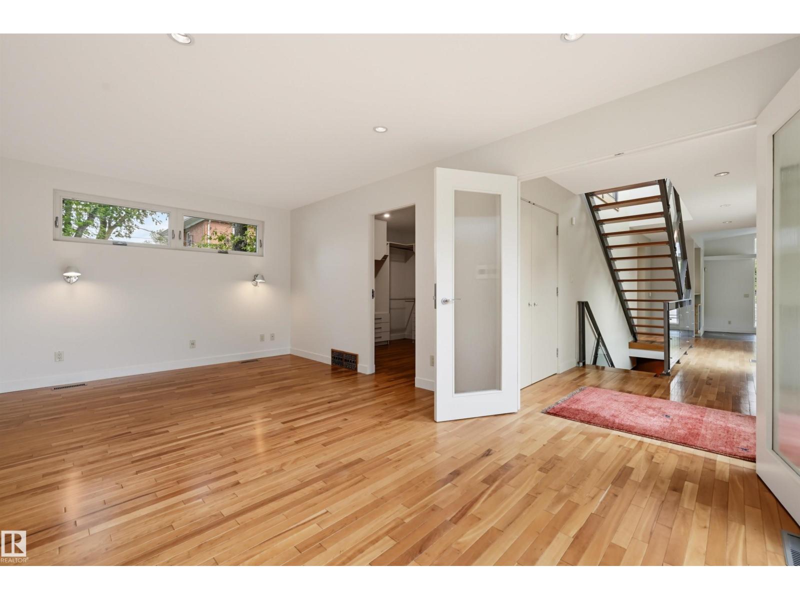 9758 86 Avenue NW - Photo 44