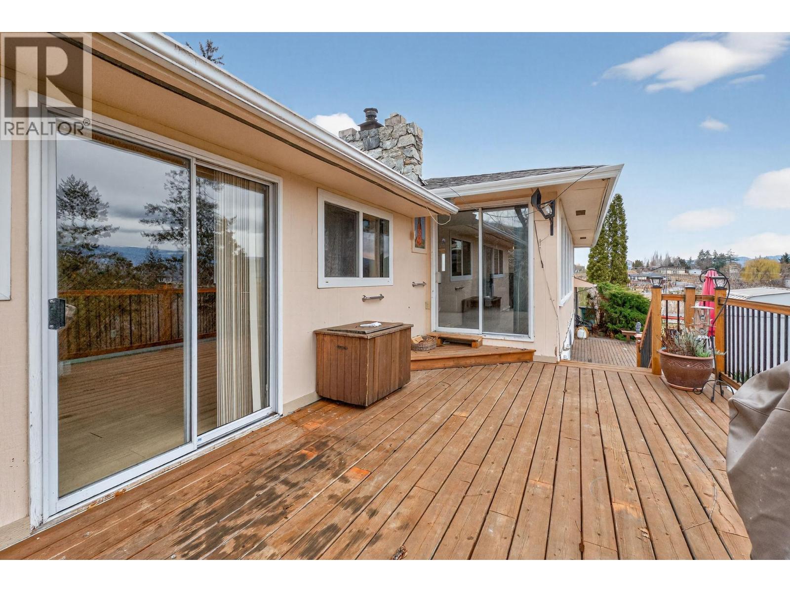3305 McGibney Road, Naramata