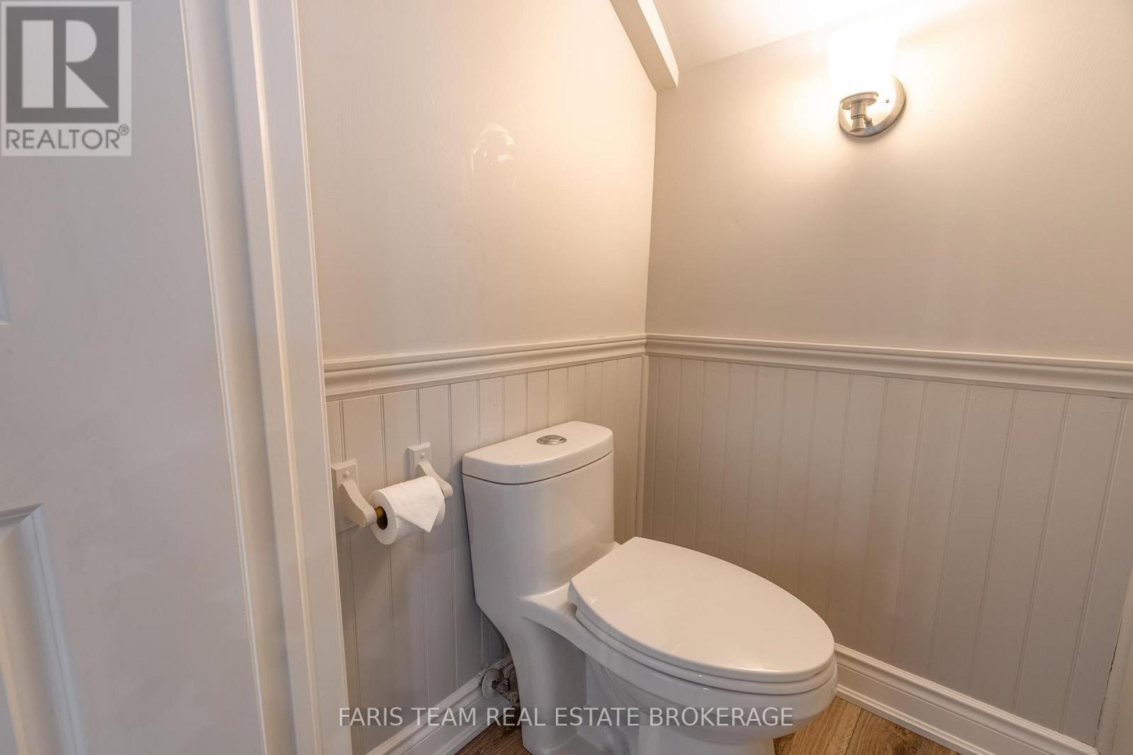89 STEEL STREET - Image 19