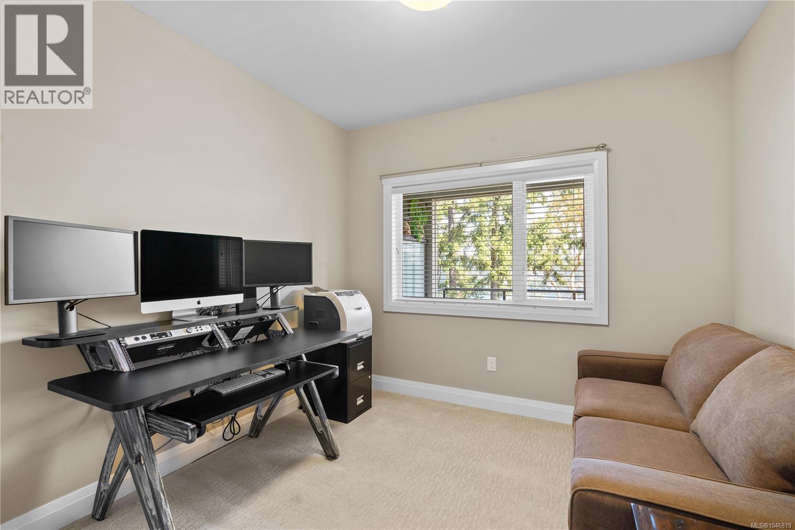 313 1145 Sikorsky Road, Langford