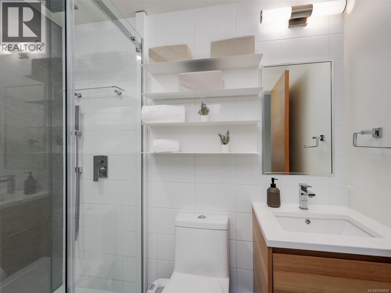 #813 989 Johnson St - 18