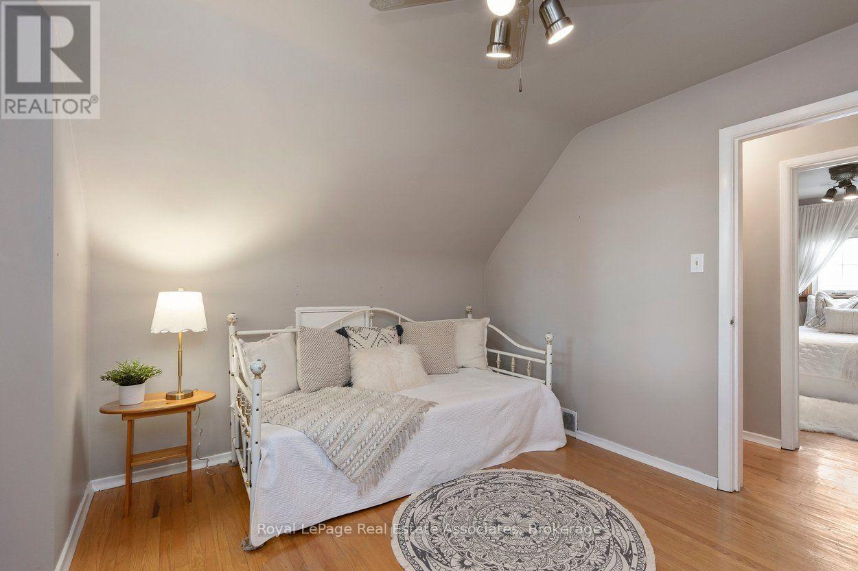 64 MCINTYRE CRESCENT - 23