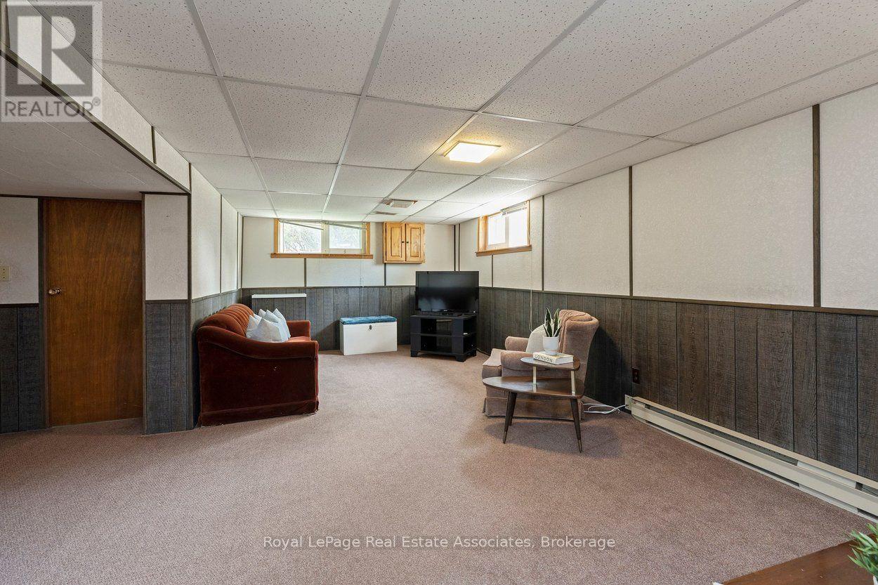 64 MCINTYRE CRESCENT - Image 27