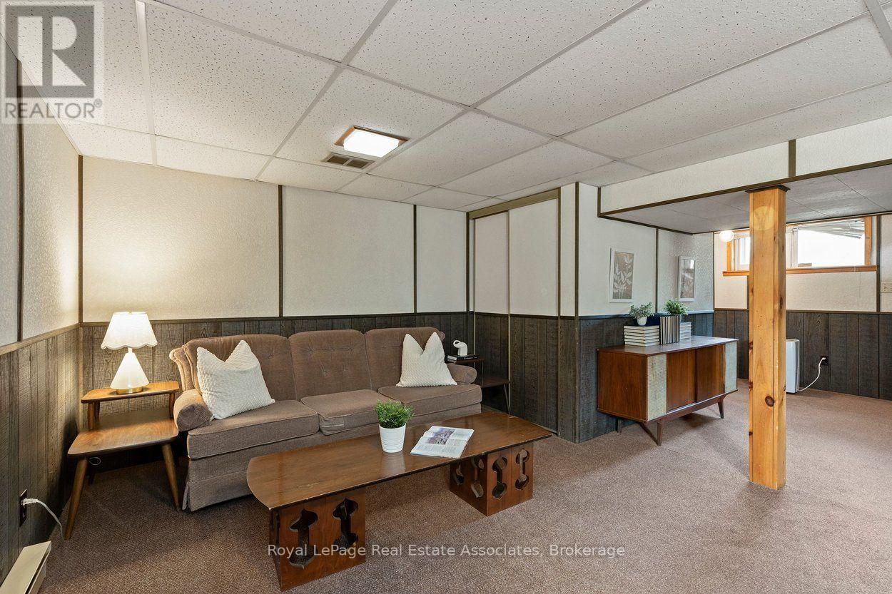 64 MCINTYRE CRESCENT - 29