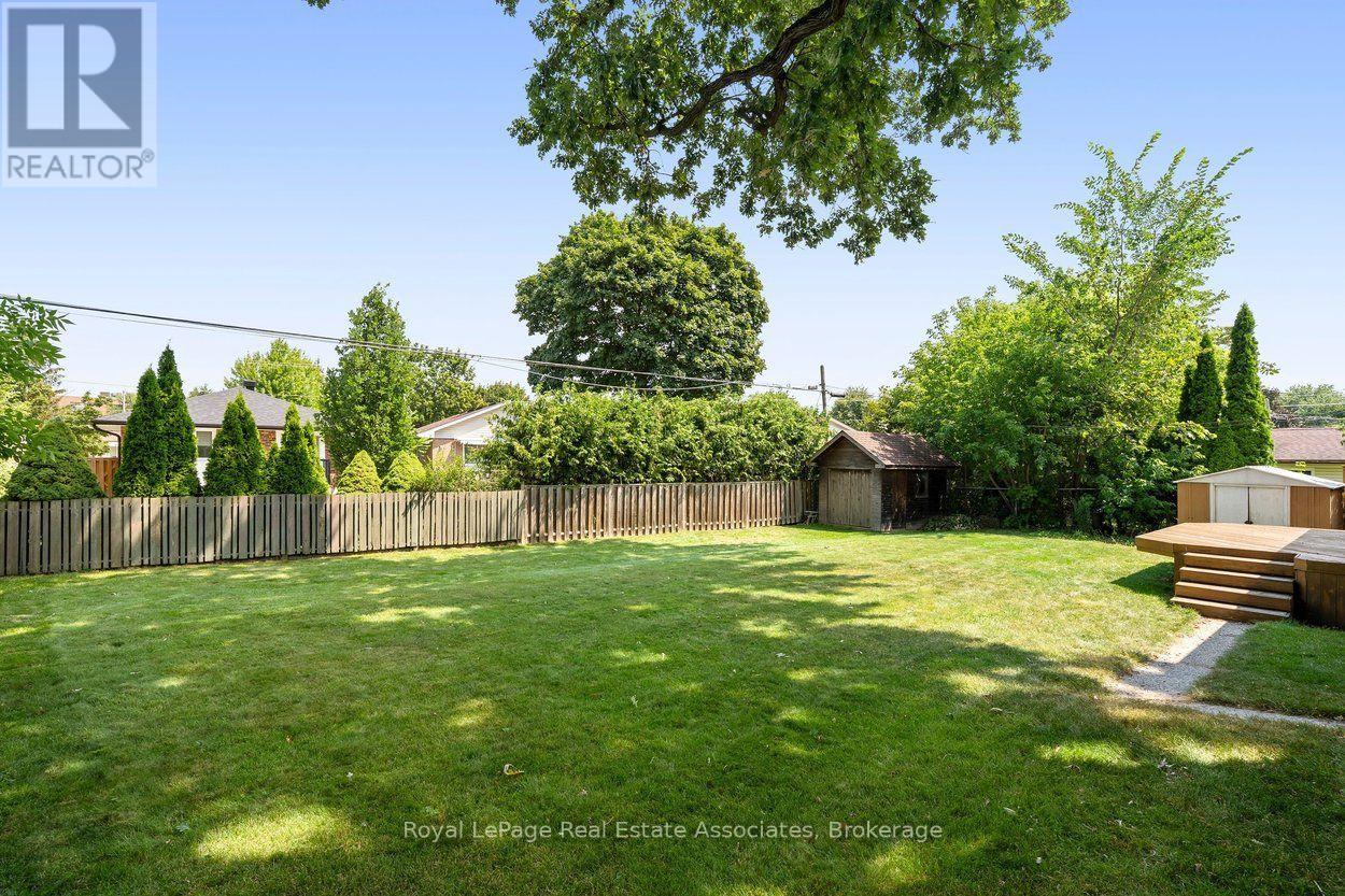 64 MCINTYRE CRESCENT - Image 32