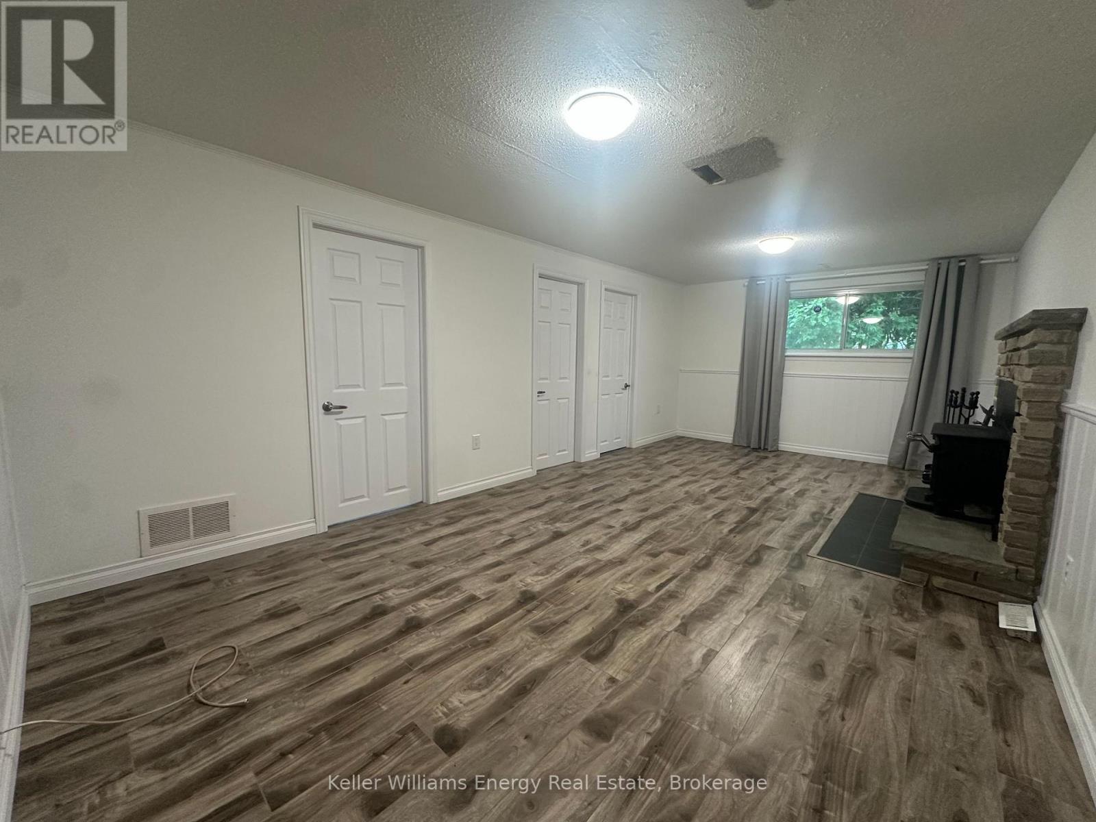 252 KEEWATIN STREET S - 4