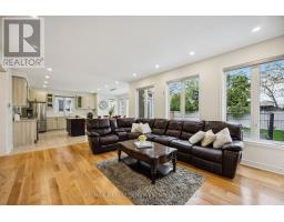 Bedroom 3 - 104 Sharpe Crescent, New Tecumseth, ON L0G1W0 Photo 8