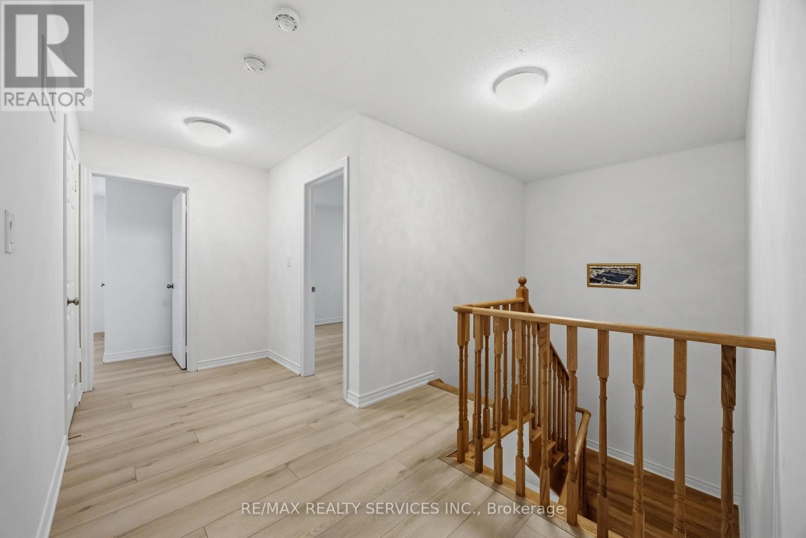 104 SHARPE CRESCENT - Image 18