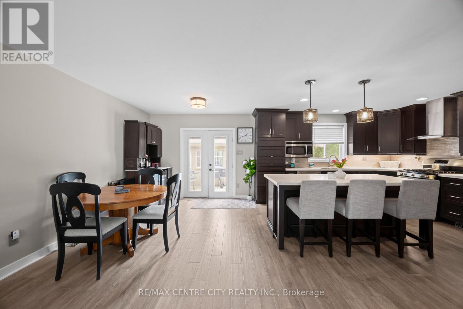 43 MEREDITH DRIVE - Image 13