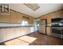 Primary Bedroom - 413 Ellis Avenue, Brant, ON N3R0B8 Photo 9