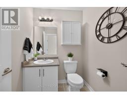 Bathroom - 35 - 40 Zinfandel Drive, Hamilton, ON L8E0L1 Photo 7