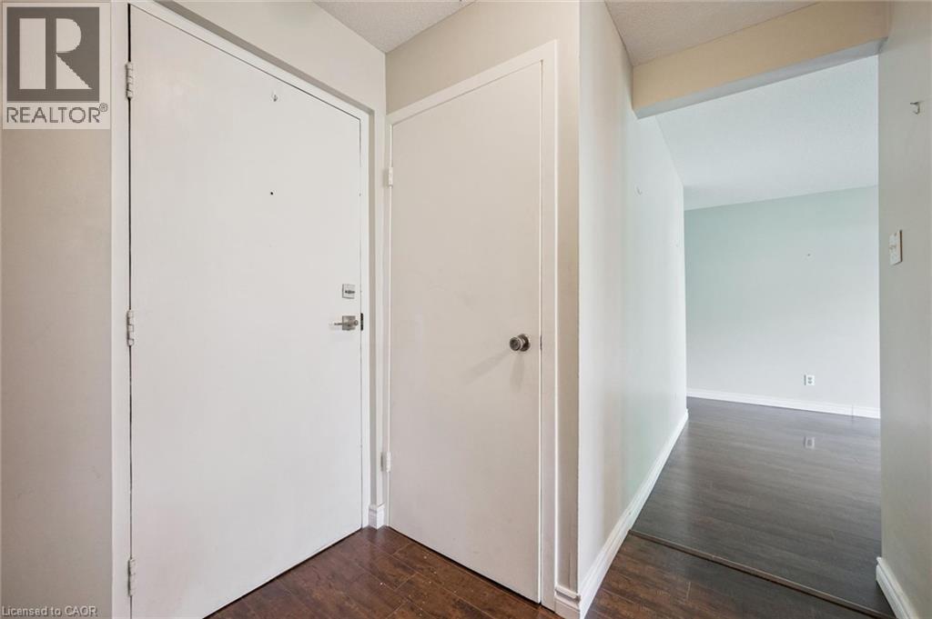 30 FLAMINGO Drive Unit# 30 — photo 2