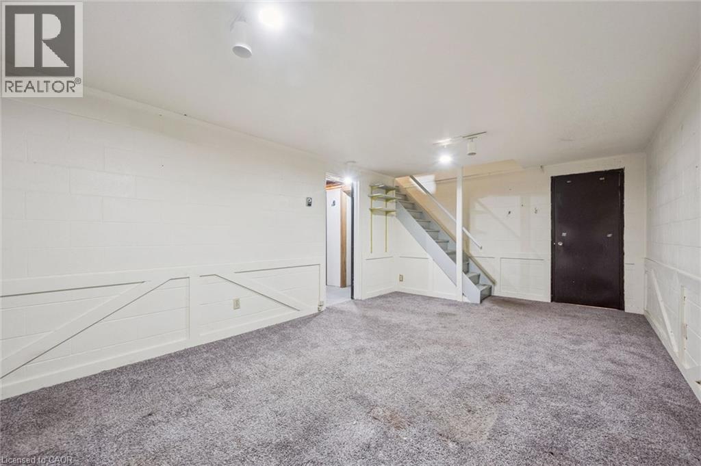 #30 FLAMINGO Drive Unit# 30 - 32