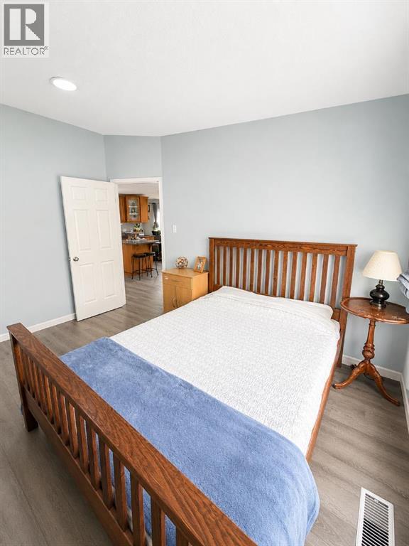 4817 6 Street - Photo 16