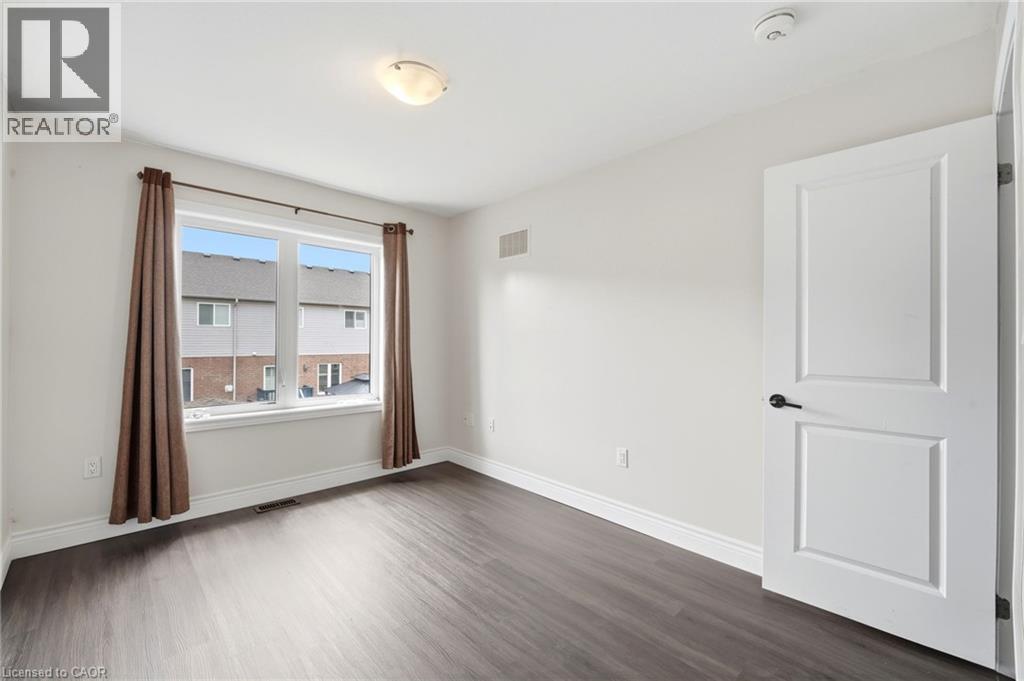 #49 1890 RYMAL Road - 30