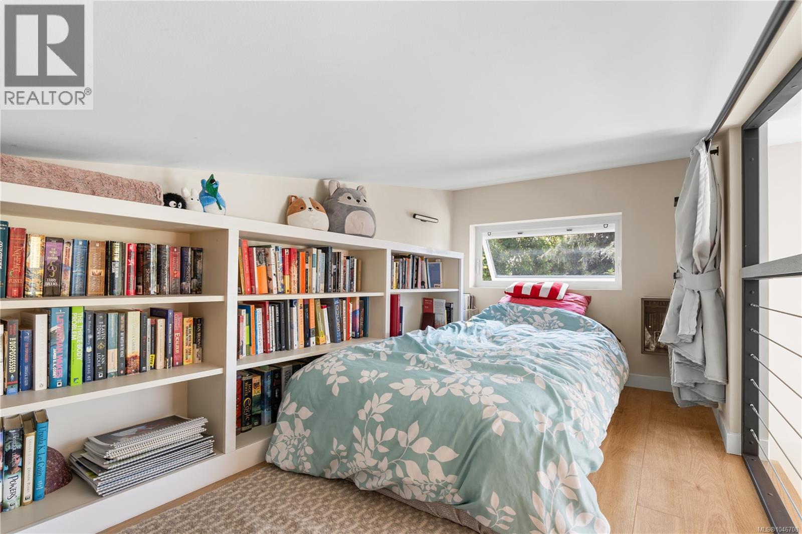 1704 Coronation Ave - Image 26