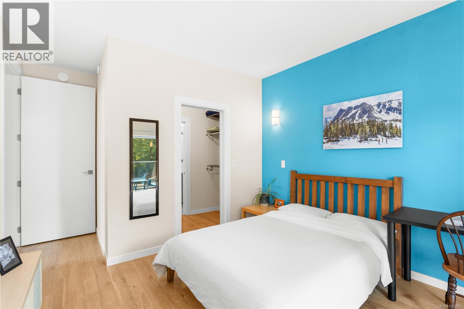 1704 Coronation Ave - Image 33