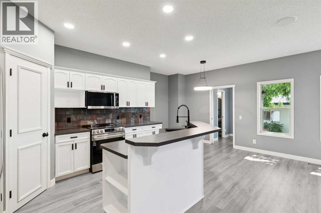 137 Prestwick Mews SE - 10