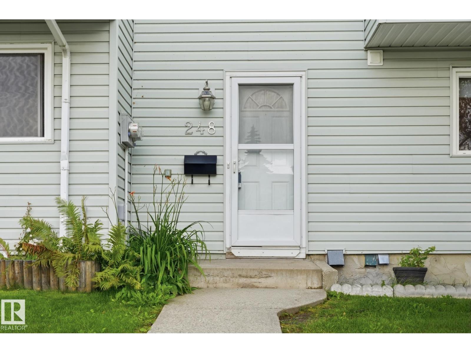 248 DICKINSFIELD Court NW
