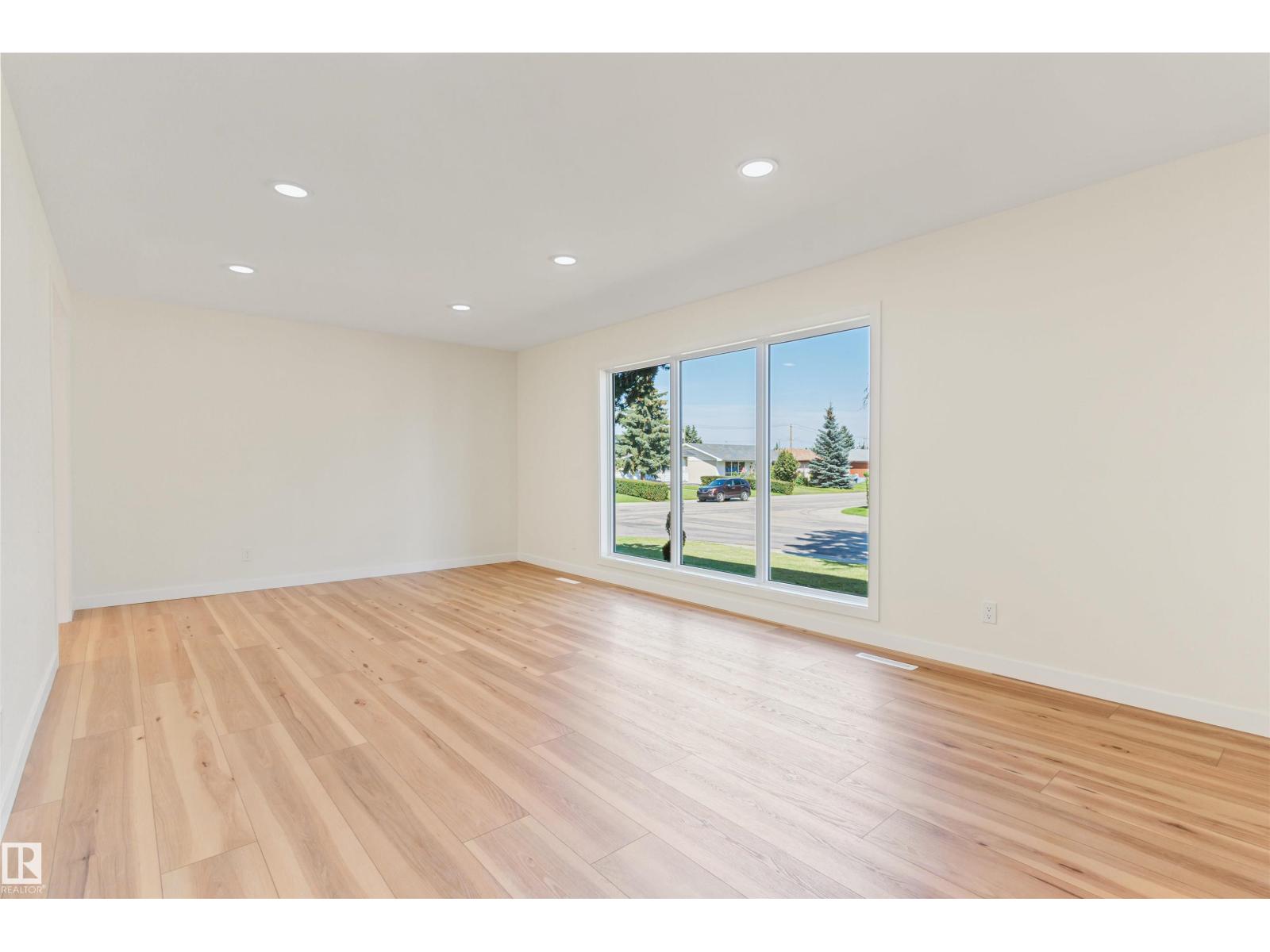 9328 168 Street NW - Photo 9