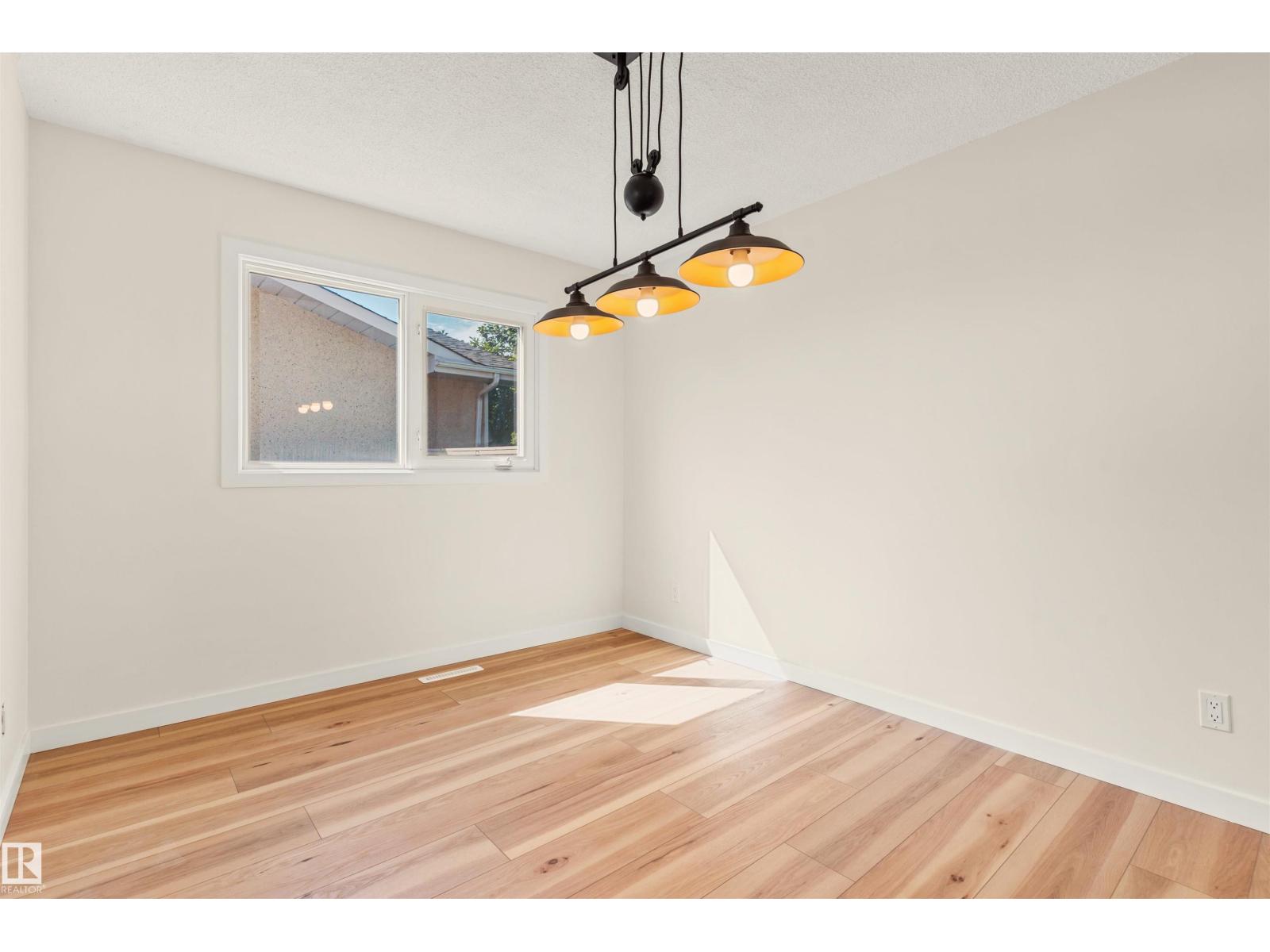 9328 168 Street NW - Photo 20
