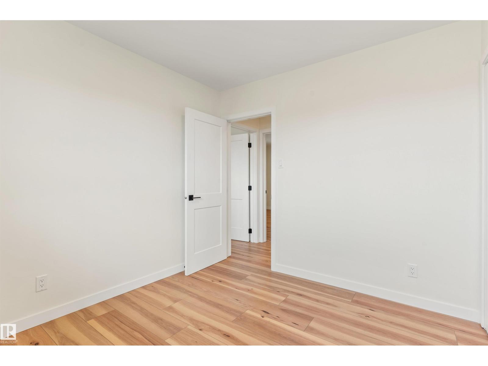 9328 168 Street NW - Photo 36
