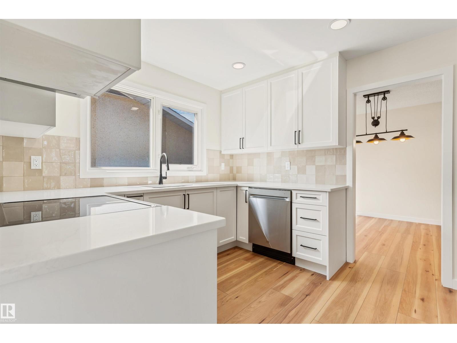 9328 168 Street NW - Photo 14