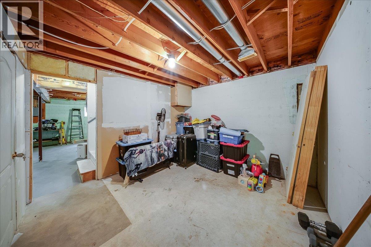 210 & 206 BELMOND Road, Salmo