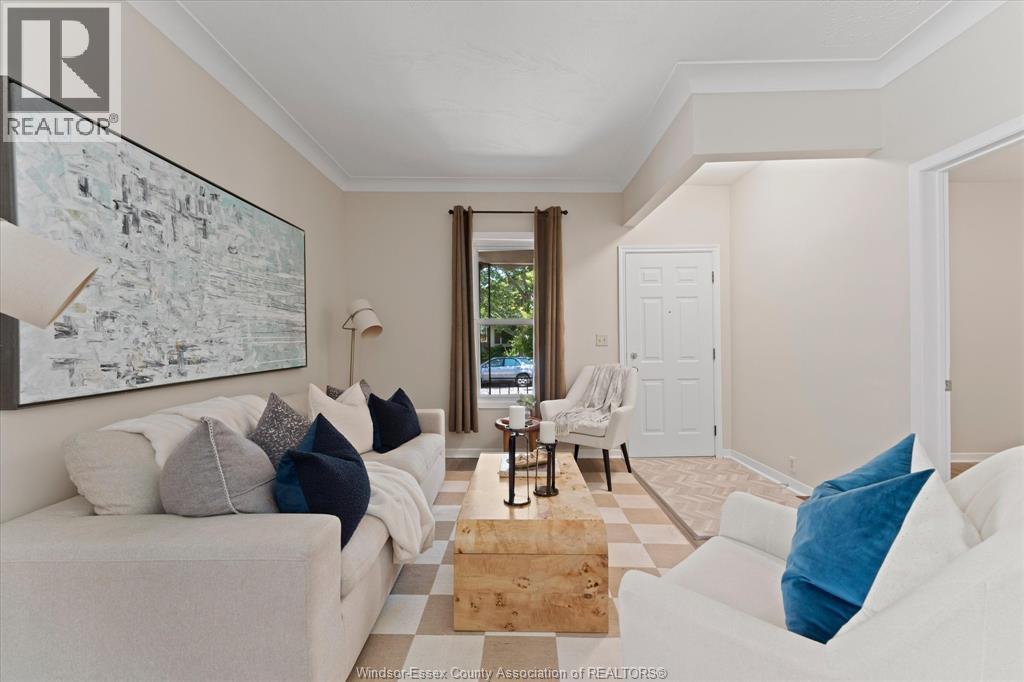 663 BROCK STREET - Image 10