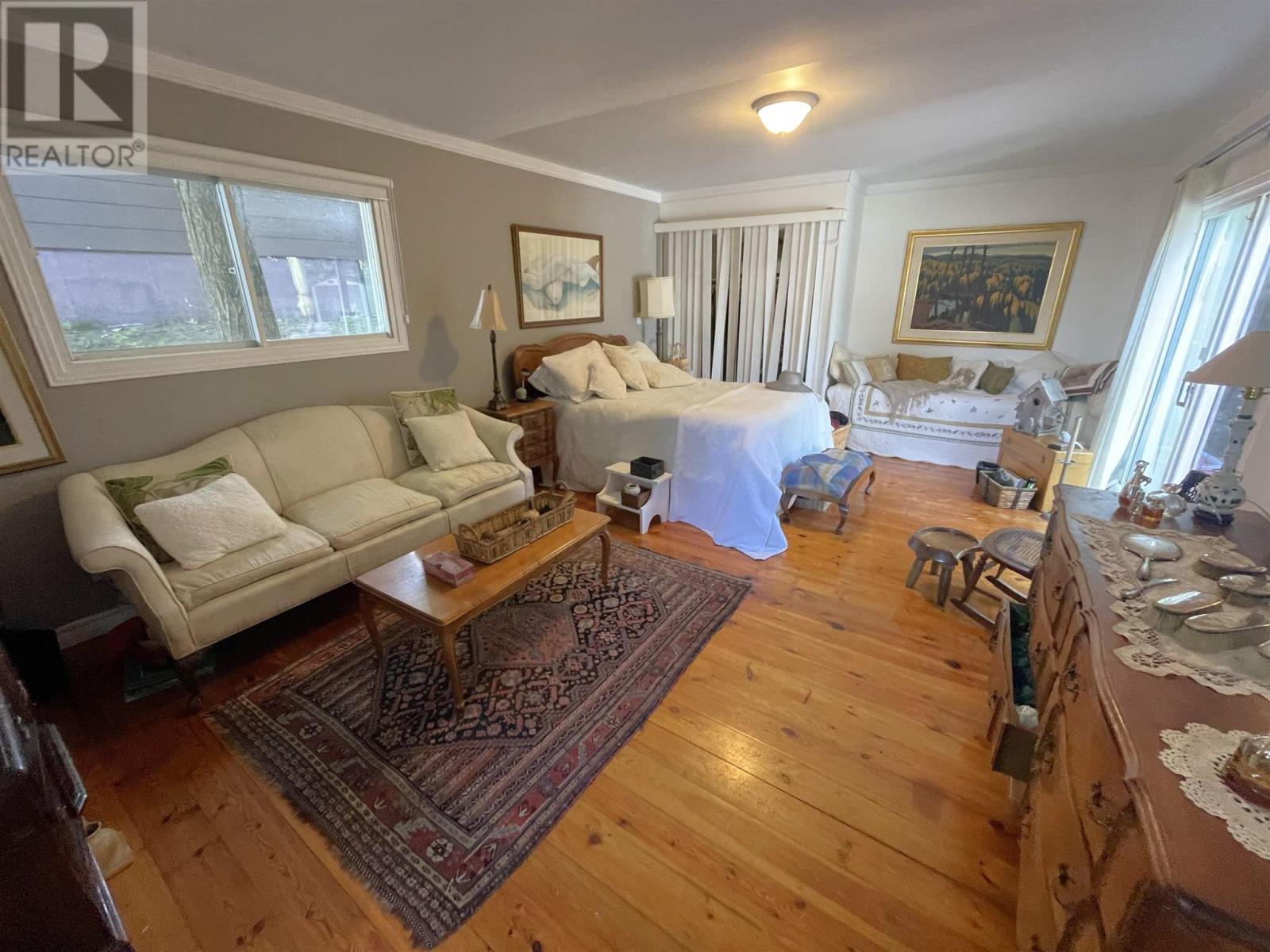 73 Hutchison AVE - Image 13