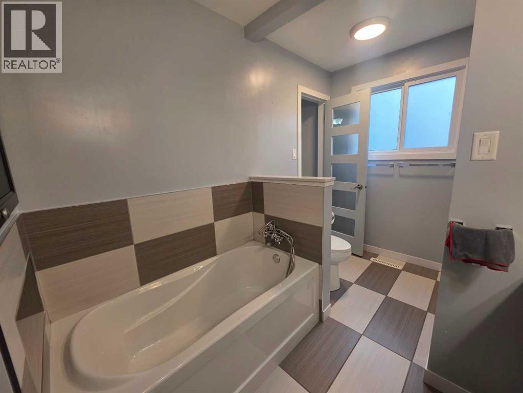 1425 Scenic Drive South - Photo 30