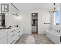 2640 Heardcreek Trail, London North, ON N6G0Z8 Photo 32
