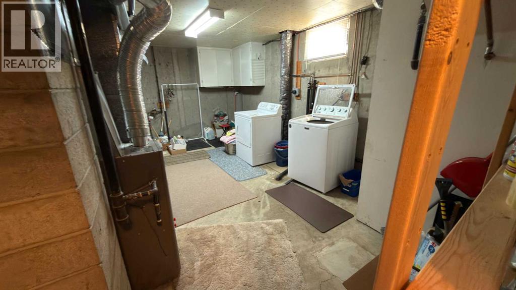 2128 22 Street - Photo 23