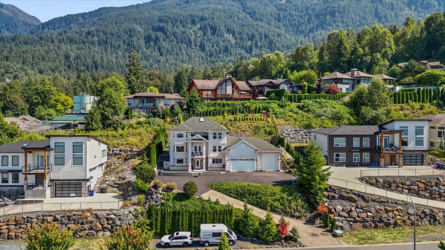 5 Bed, 4 Bath House for Sale in Chilliwack – 7304 MOUNT THURSTON DRIVE, Eastern Hillsides, Chilliwack – MLS# R3155473 - Image 39