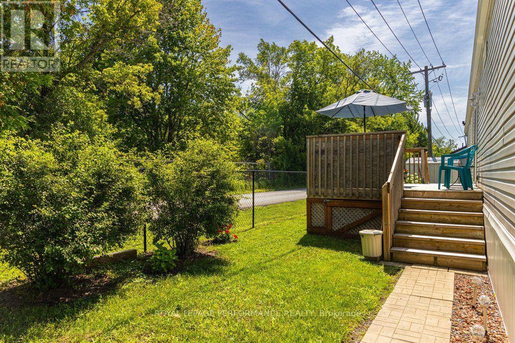 16 EASTGATE AVENUE - 38