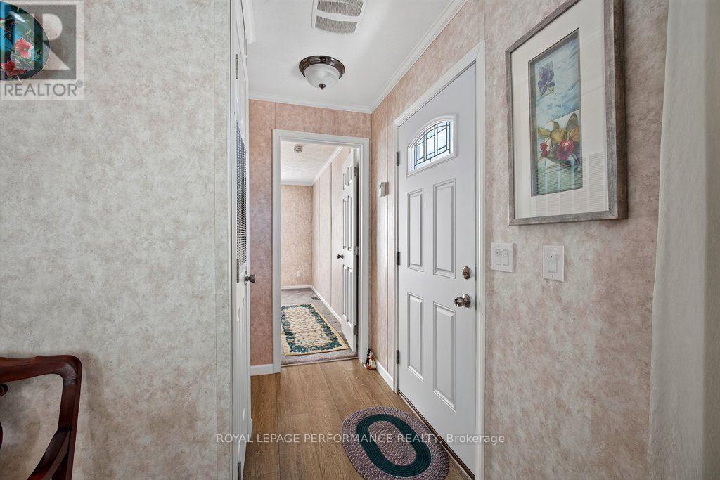 16 EASTGATE AVENUE - 6