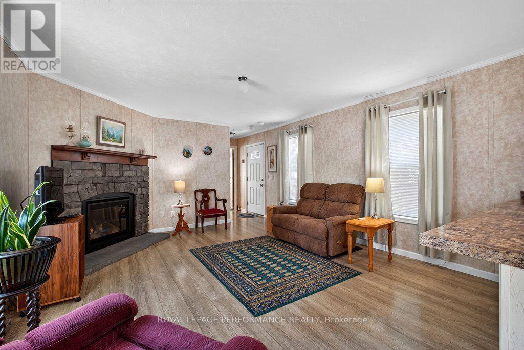 16 EASTGATE AVENUE - 8