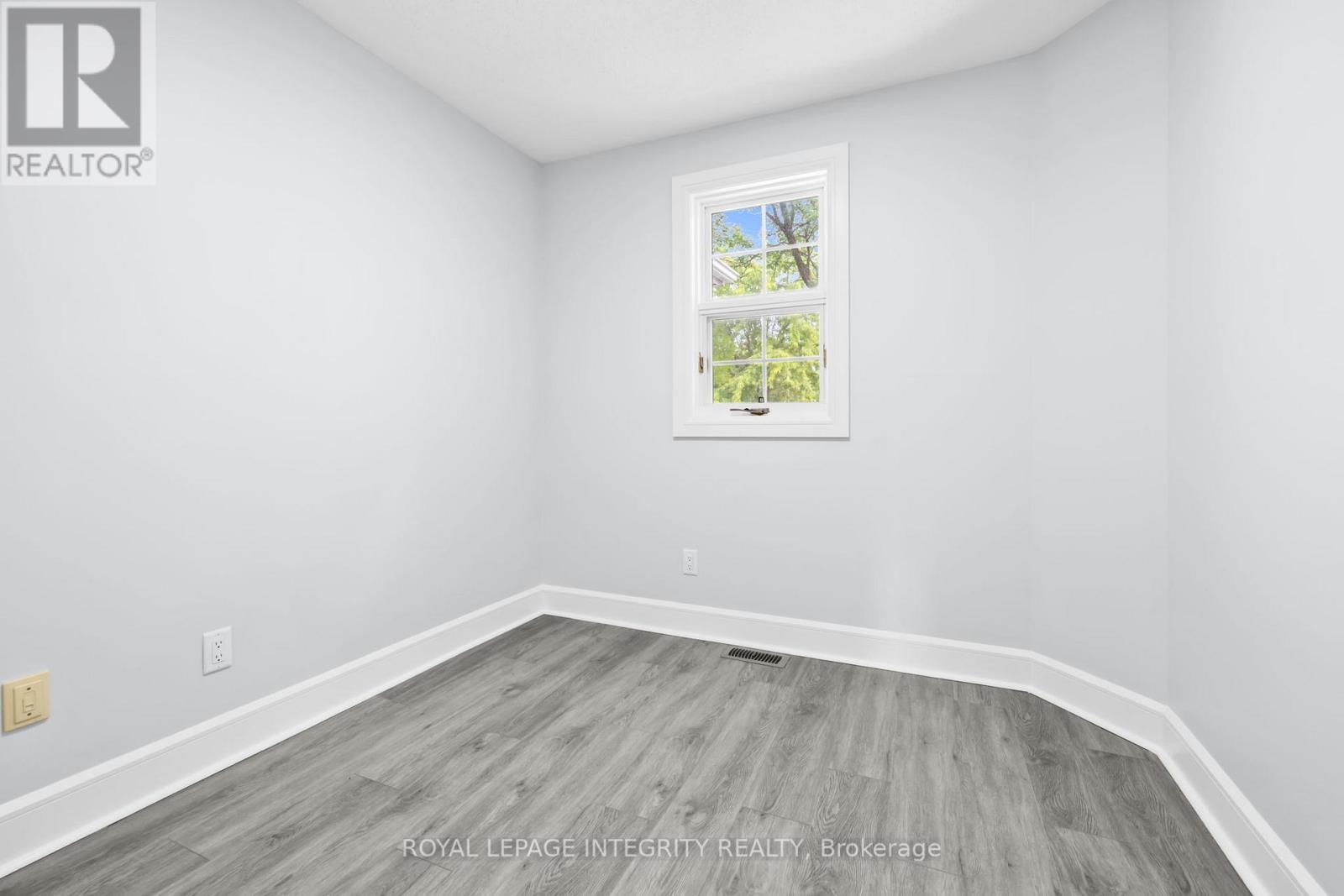 3 Bed, 3 Bath House for Sale in Ottawa – 3 KALBROOK STREET, Ottawa – MLS# X13671714 - Image 19