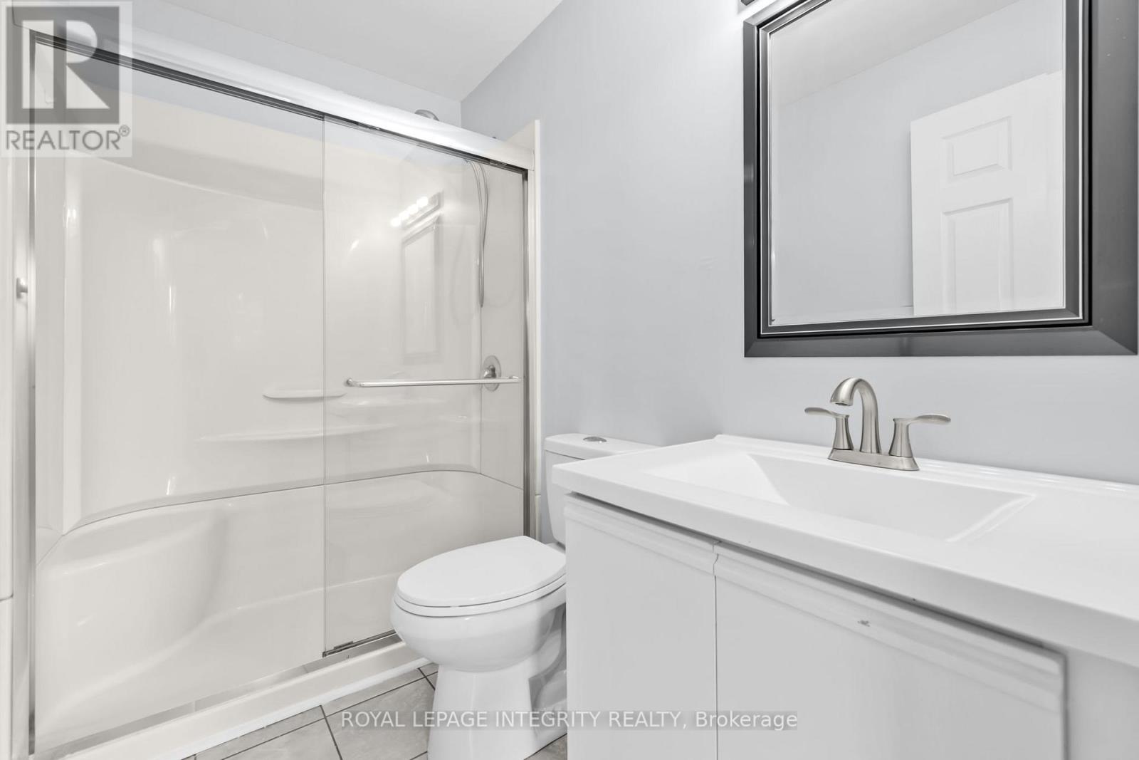 3 Bed, 3 Bath House for Sale in Ottawa – 3 KALBROOK STREET, Ottawa – MLS# X13671714 - Image 27