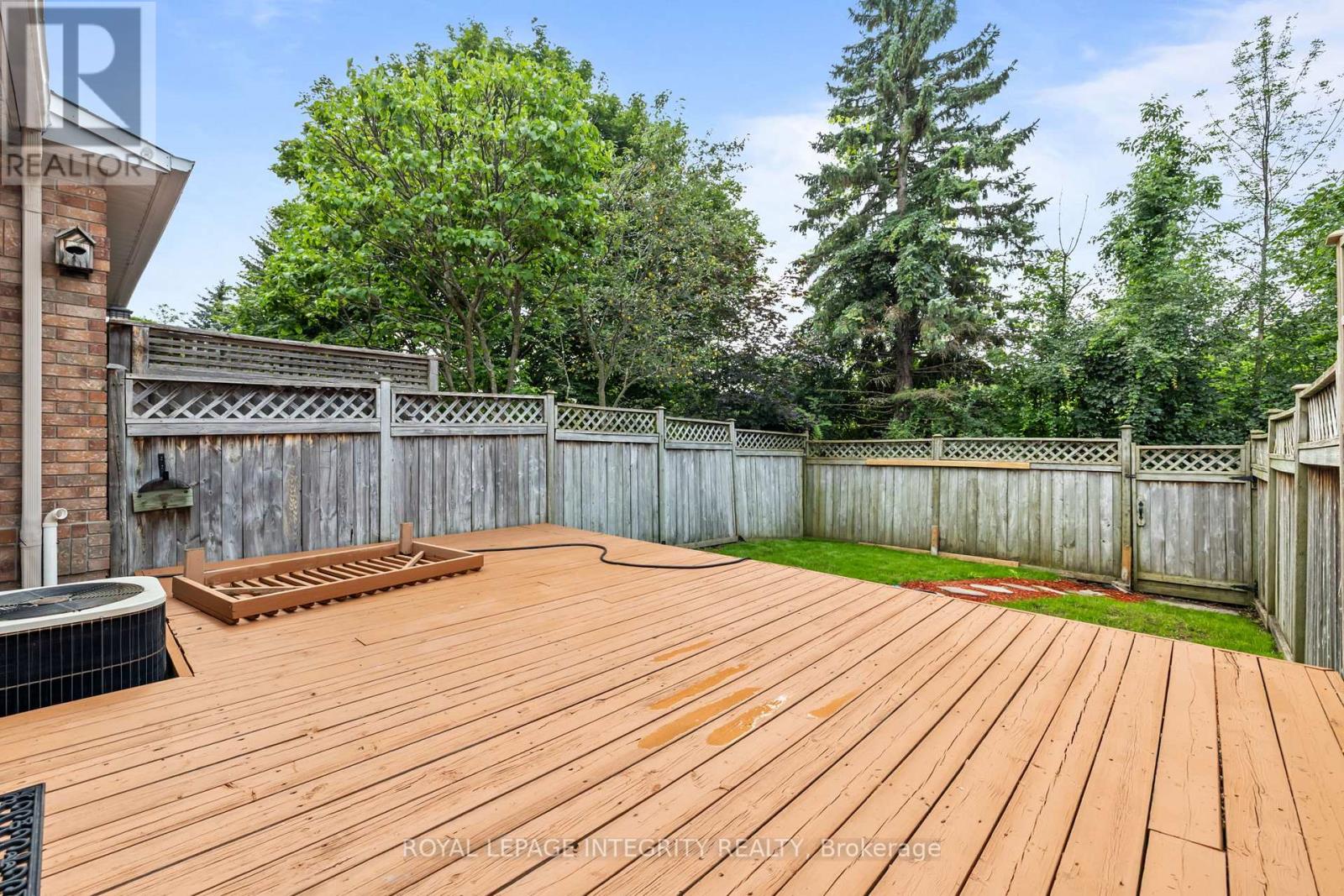 3 Bed, 3 Bath House for Sale in Ottawa – 3 KALBROOK STREET, Ottawa – MLS# X13671714 - Image 32