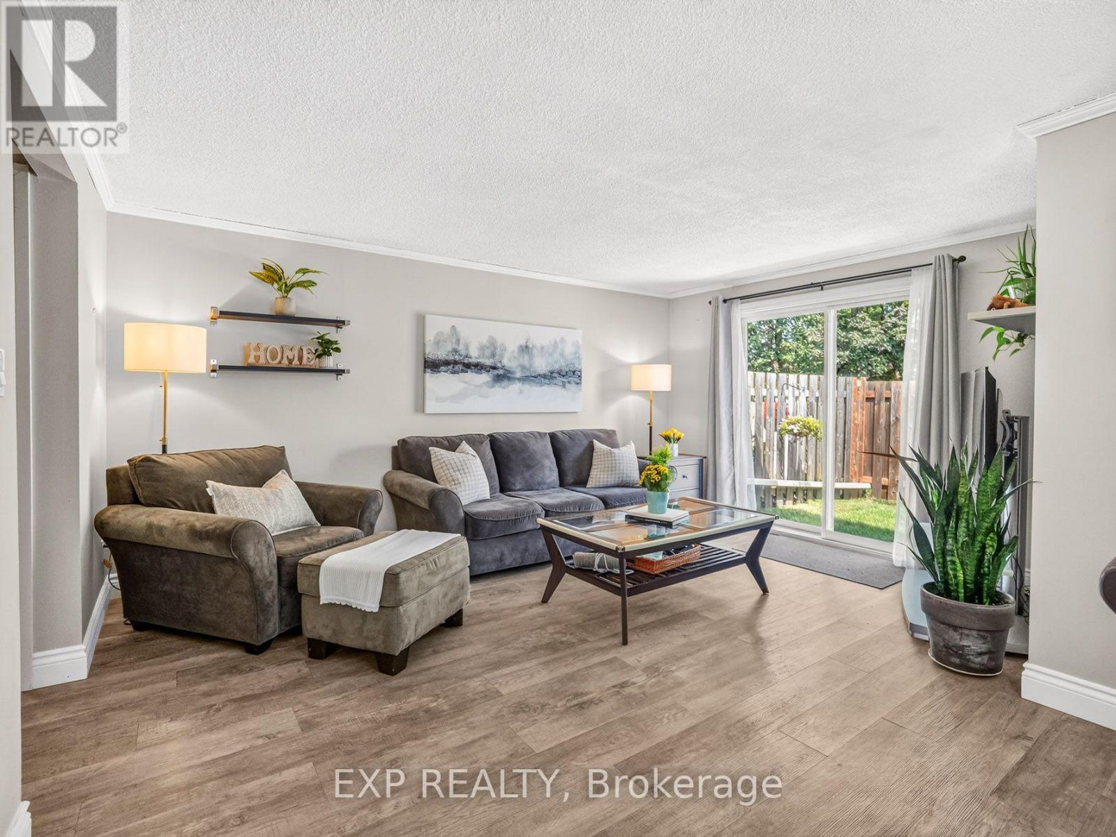 #32 242 LAKEPORT ROAD - Image 11