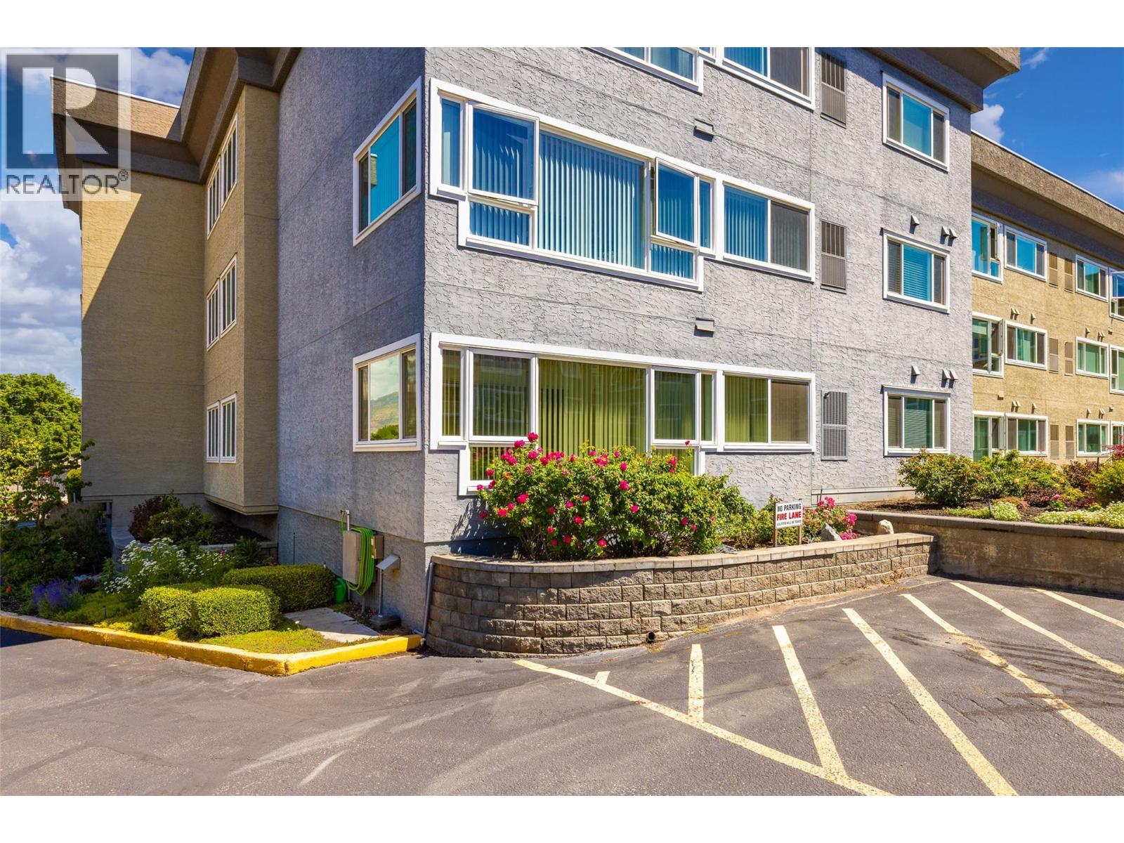 #165 1045 Sutherland Avenue - Image 19