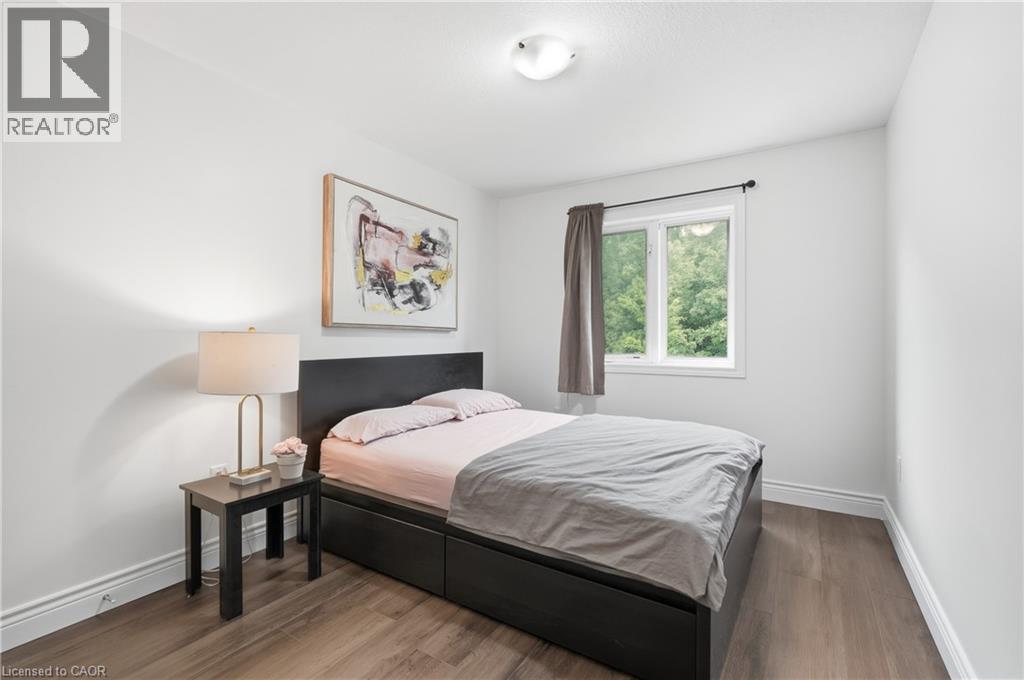 161 KINSMAN Drive - Image 29