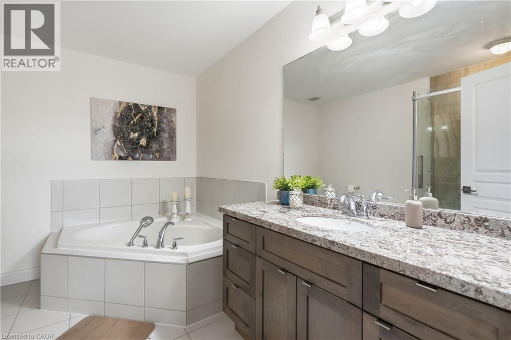 161 KINSMAN Drive - Image 26