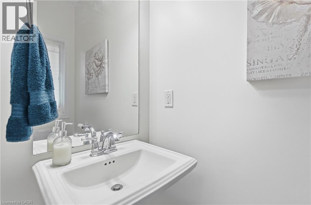 161 KINSMAN Drive - Image 19