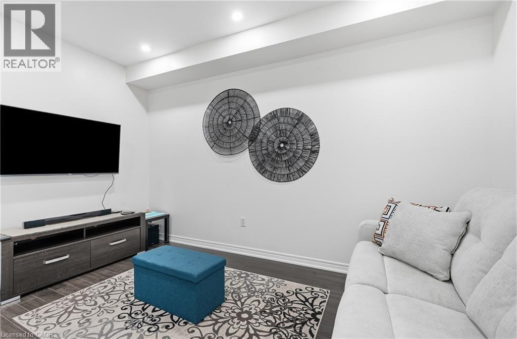 161 KINSMAN Drive - 9