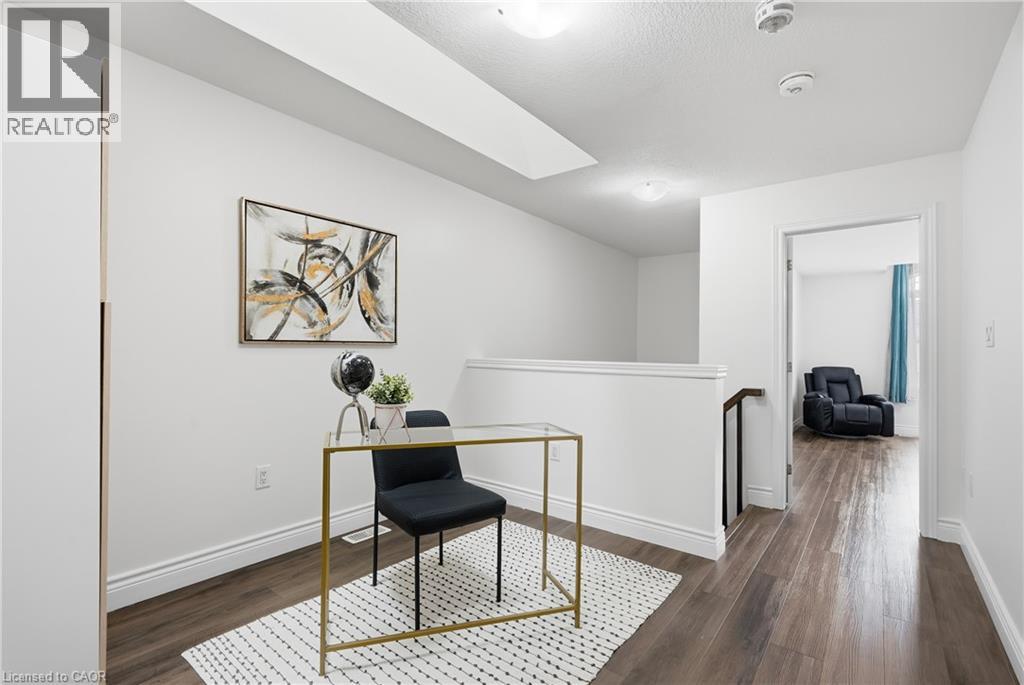 161 KINSMAN Drive - Image 22