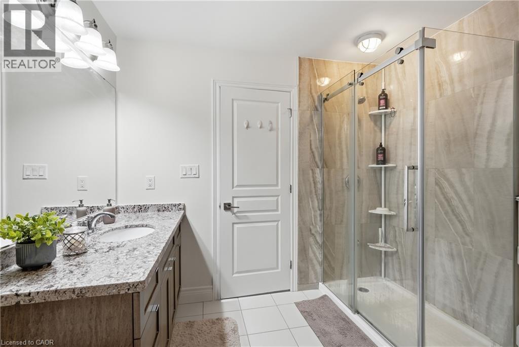 161 KINSMAN Drive - 31