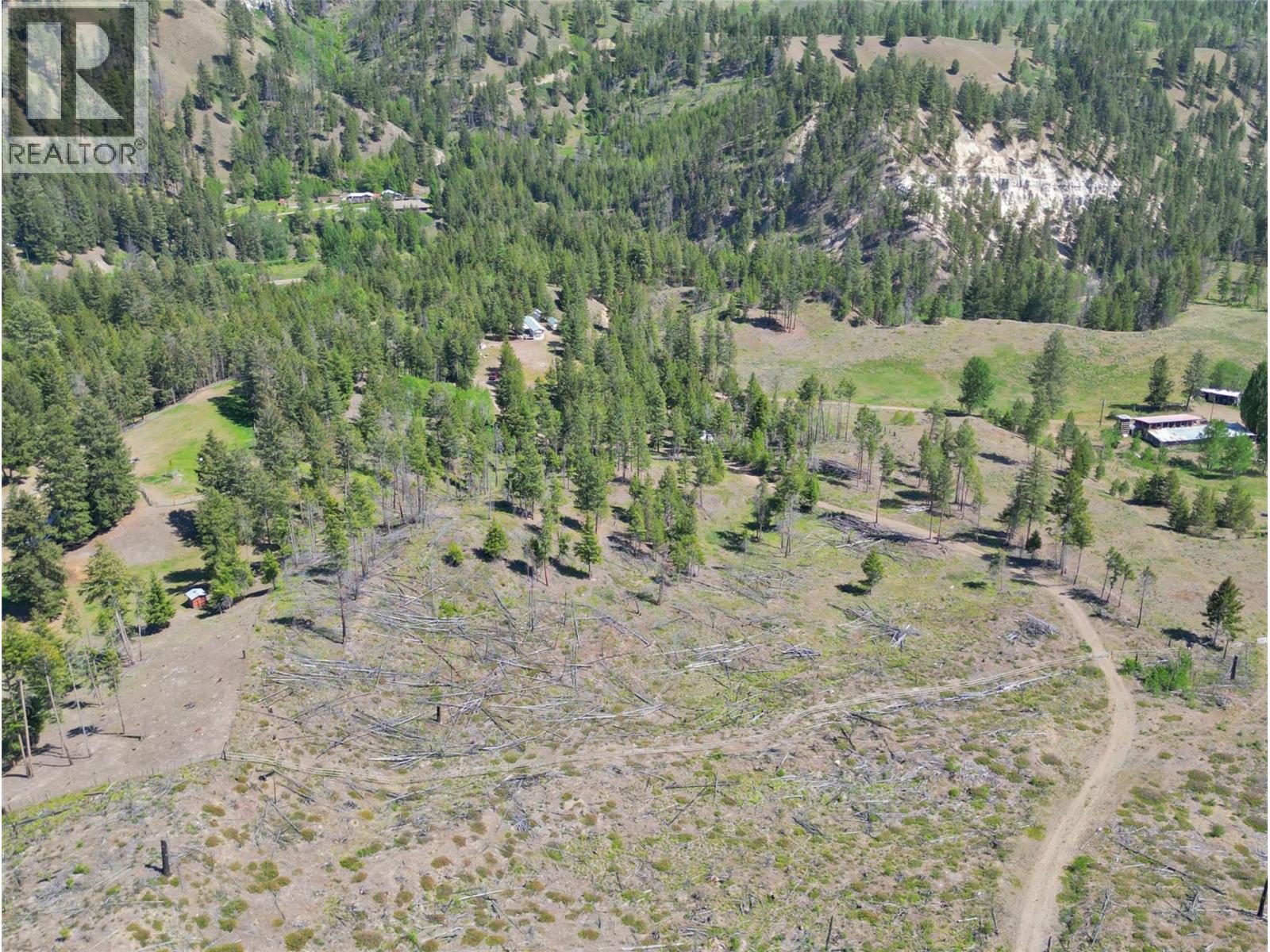 1398 Summers Creek Road - Image 32