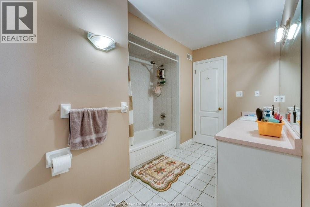 2338 Northway AVENUE - Image 24